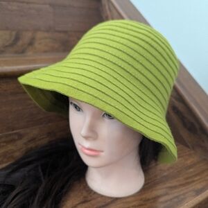 Y2K Club  Monaco Bucket Hat 100% Wool, OS Lime Green
